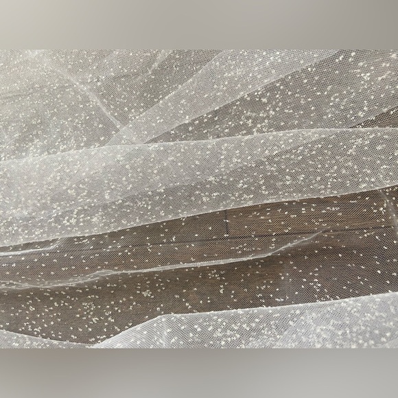 💕free‎ with purchase💕50 inch sparkle wedding veil - Picture 2 of 4